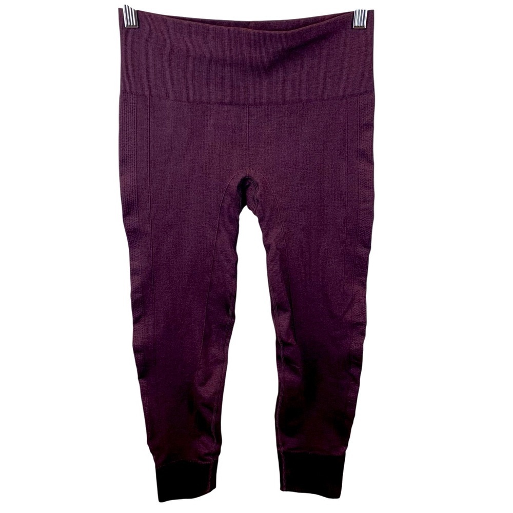 lululemon sz 6 Purple Seamless Leggings Cropped Textured Ribbed Cuffs Yoga